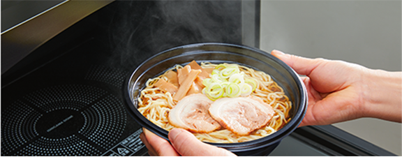 ラーメンをレンジ1000Wであたためるイメージ