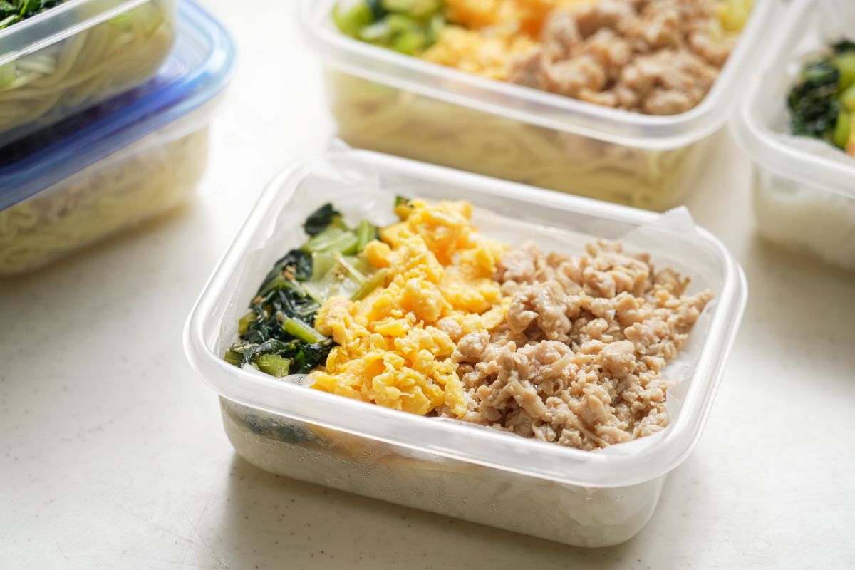 3色鶏そぼろ弁